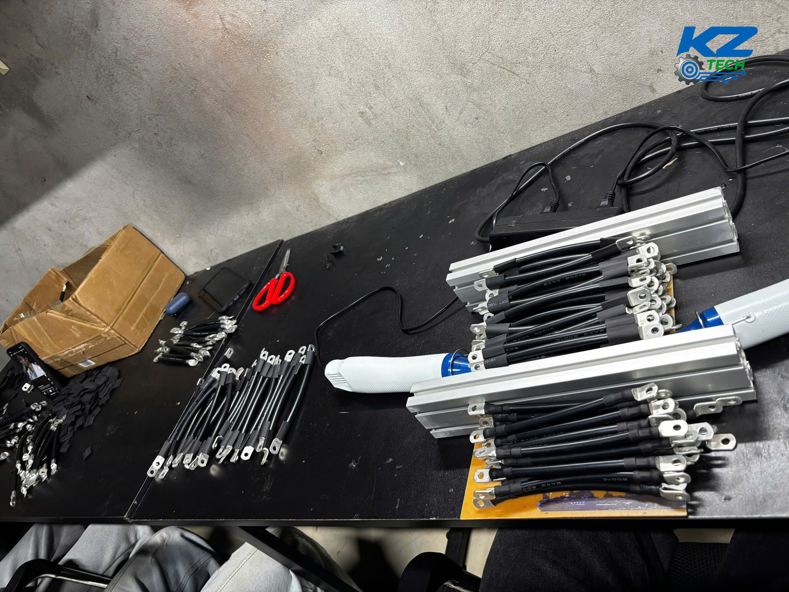 Gia công dây điện bấm đầu cos